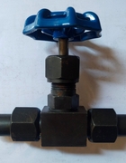 Вентиль 15с54бк стальной игольчатый в комплекте со штуцерами Ду 15 Ру 160