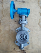 Затвор поворотный межфланцевый с тройным эксцентриком под ручной редуктор или электропривод Ру 16